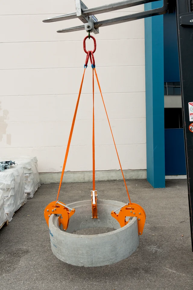 SpanSet 3 leg Concrete pipe Sling Assembly 1500 1.45m  Picture 2